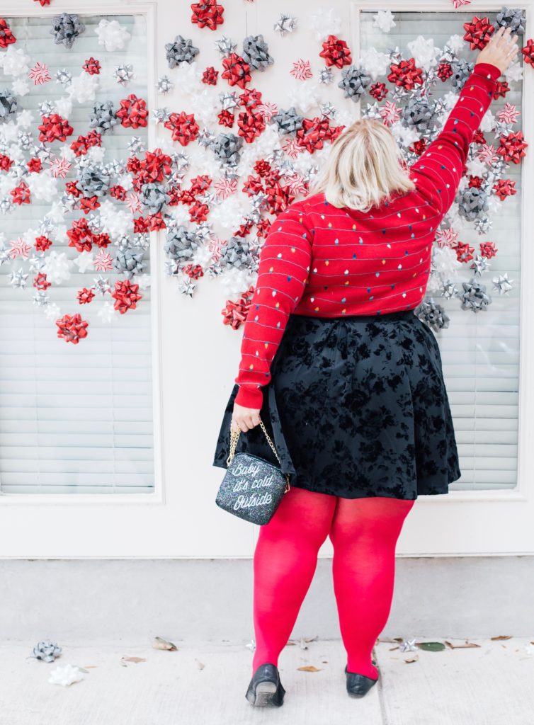 plus-size-holiday-outfit-inspired-by-decorations-1