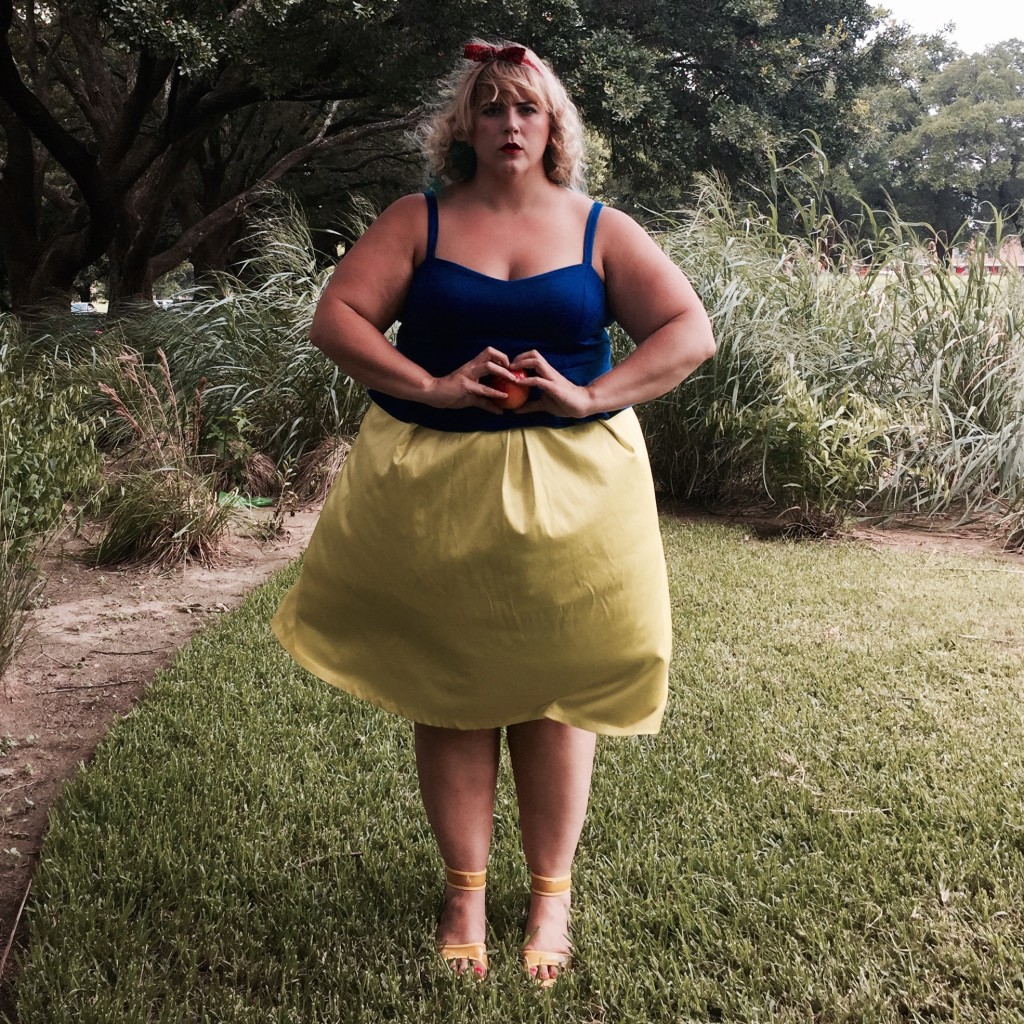 plus size fashion blog plus size disney inspired looks snow white 3