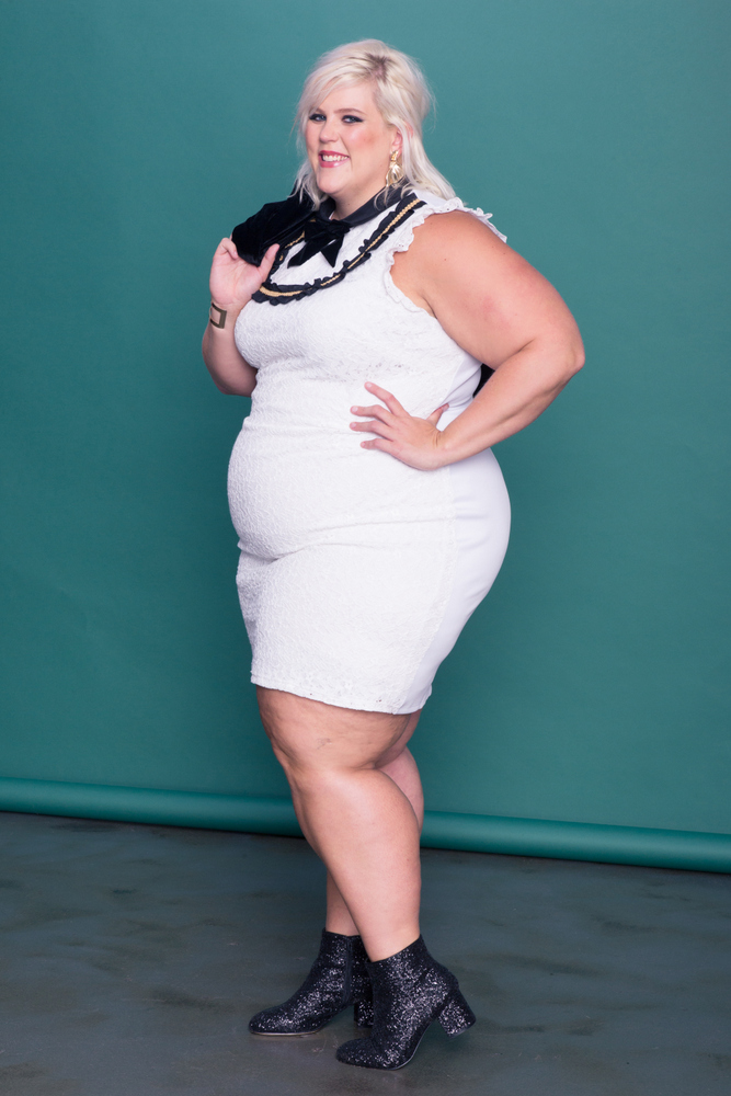 eloquiis-viola-fit-for-the-plus-size-woman-with-fuller-hips-5