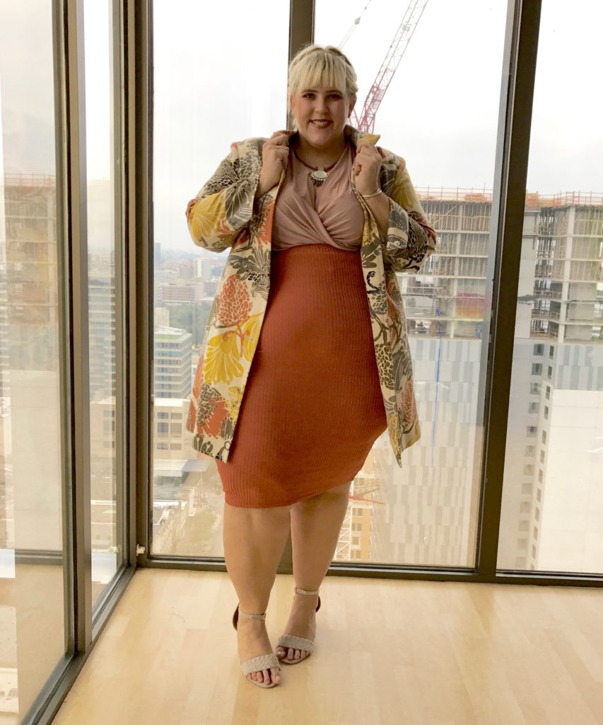 plus-size-fashion-blog-how-to-wear-a-patterned-coat-3