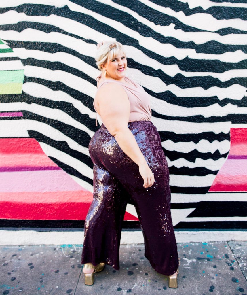 plus-size-holiday-outfit-ideas-sequin-pants-boo-hoo-4